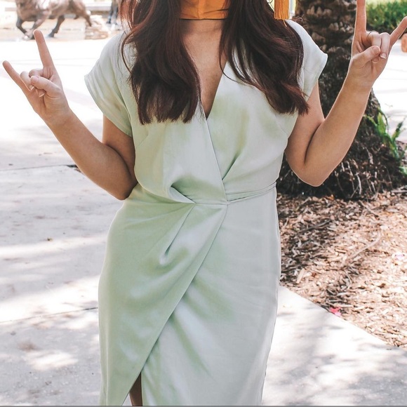& Other Stories Mint Green Wrap Dress Size 0 - WORN ONCE - Picture 3 of 11